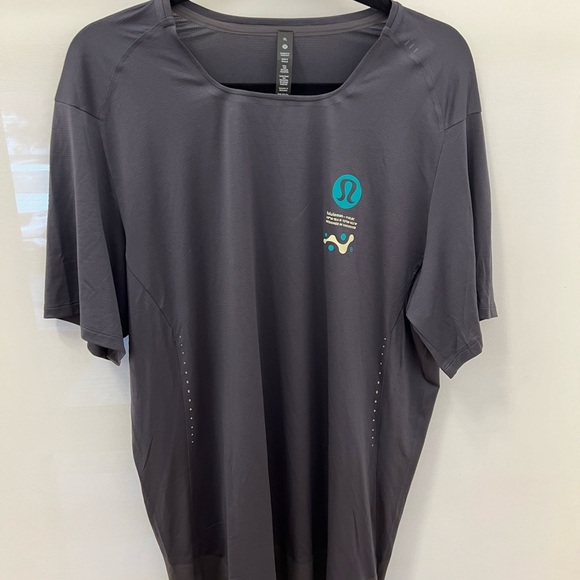 lululemon athletica Other - Lululemon Athletica Gray Short Sleeve Performance Tee